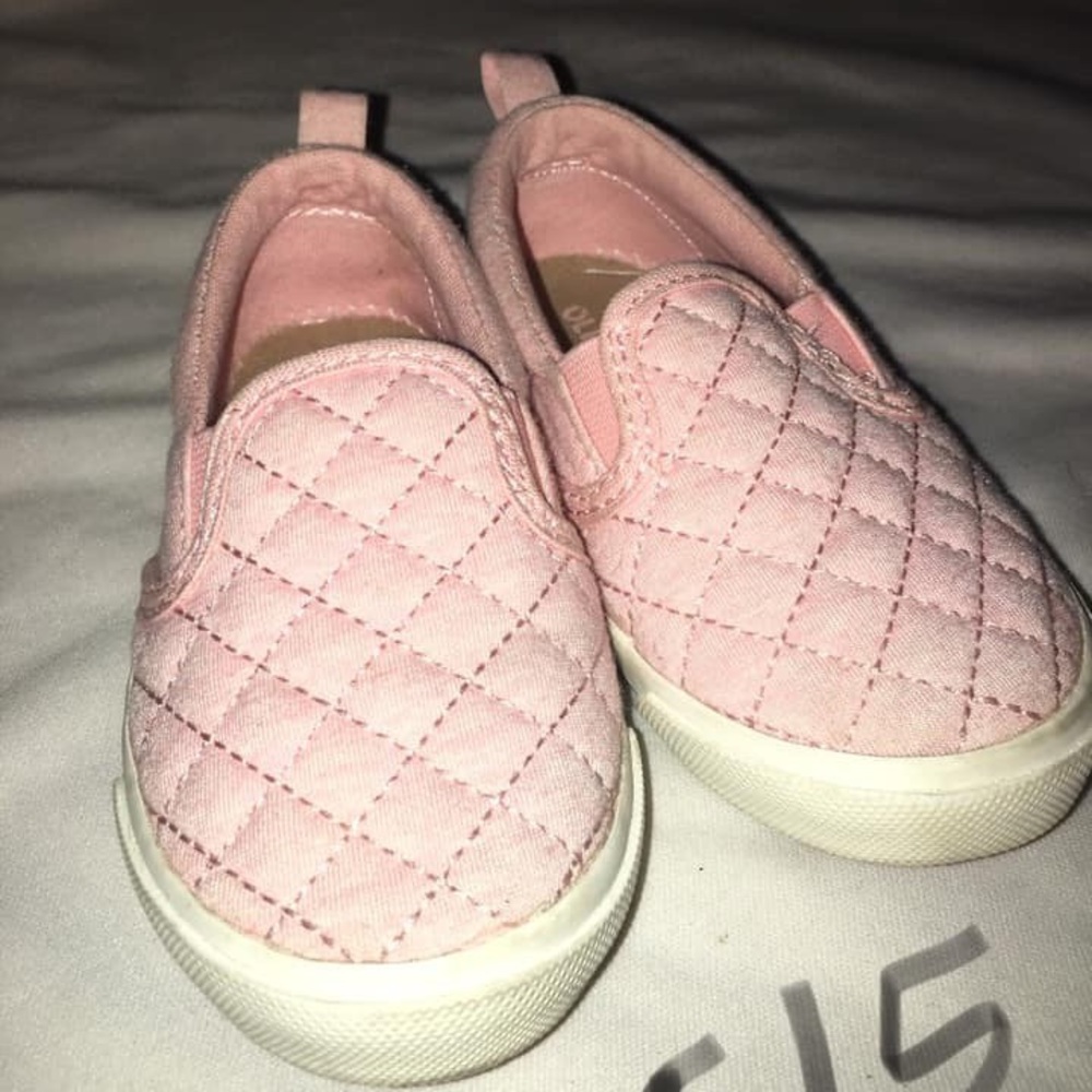 New old navy pink flat shoes
